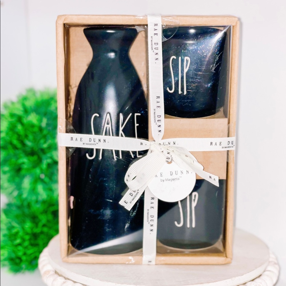 Rae Dunn black SAKE set